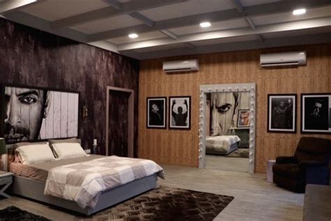 Salman along with his parents salim khan and salma khan live in two flats in galaxy apartments. 'Bigg Boss': Salman Khan gets a new abode