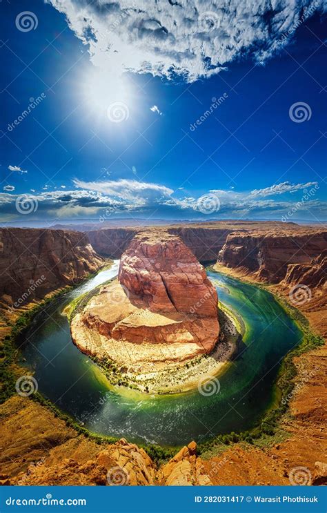 Horseshoe Bend Meander Of Colorado River In Glen Canyon Arizona Usa