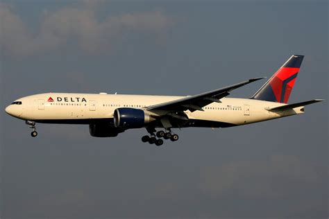 Delta Air Lines Boeing 777 200lr N704dk Tokyo Narita Flickr