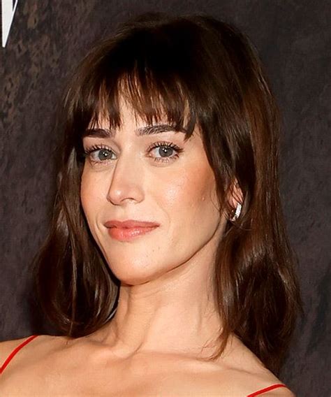 lizzy caplan long brown hairstyle