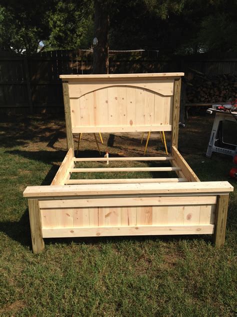 Free shipping on orders over $25 shipped by amazon. Farmhouse Queen Bed | Ana White