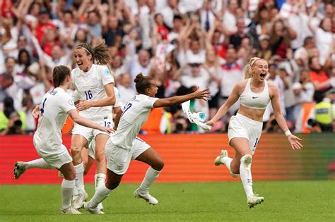Queen Hails Englands Euro 2022 Win As ‘inspiration For Girls And Women