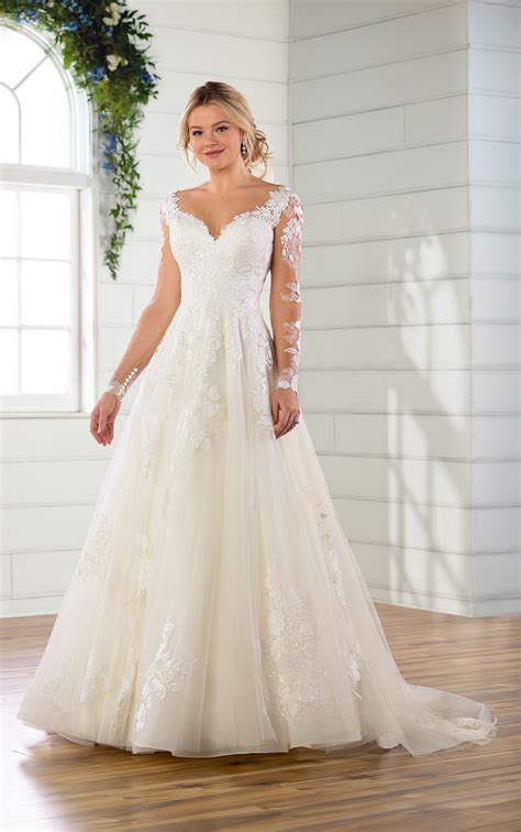 Western wedding dresses are a perfect choice for brides who are in love with the country style. Long Sleeved Ballgown with Floral Lace - Essense of ...