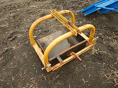 Lot 151 3 Point Hitch Dirt Scoop