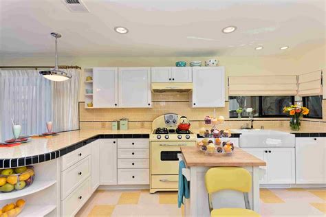 30 Beautiful Yellow Kitchen Ideas
