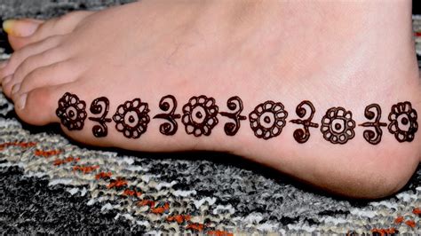 27 Henna Simple Leg Paling Modern Dan Nyaman