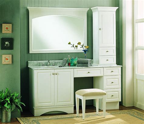 Fairmont designs dining sets, entertainment centers living room furniture all at online home furniture store. 30" Fairmont Designs Vanities