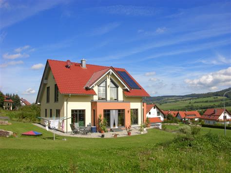 Baumgarten steht als ihr erfinder am anfang der ästhetik als philosophischer disziplin. Klassisches Einfamilienhaus - BAUMGARTEN