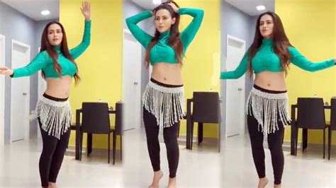 Watch A Viral Video Of Sana Khan Dance सना खान ने अपने जबरदस्त मूव्स