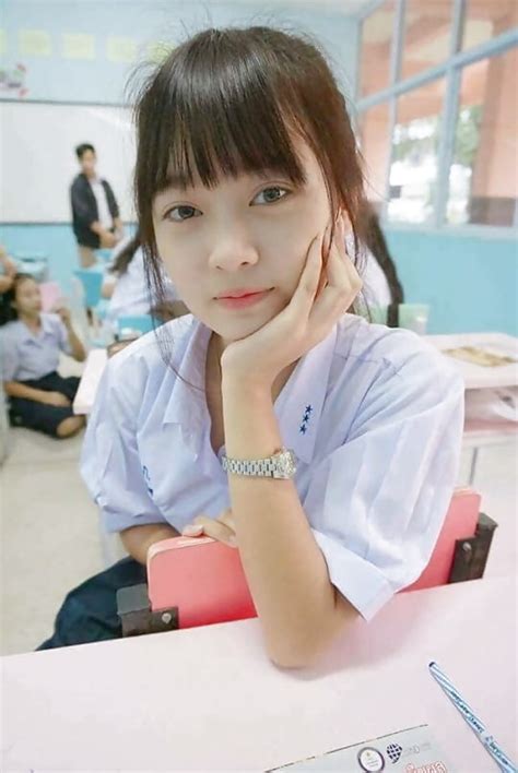 Cute Thai Girl Photo 3 6