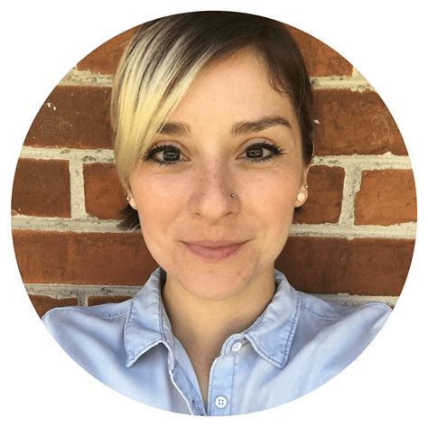 Sharon Herrera, autor en Instituto CRUX