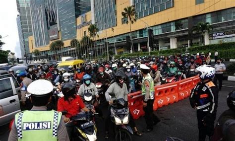 Evaluasi Psbb Surabaya Raya Masih Banyak Pelanggaran News