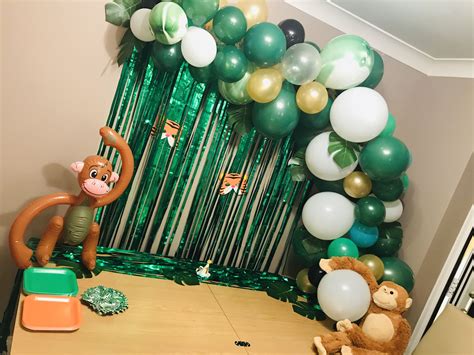 Pin by Ashley Semotiuk on Brody | Birthday theme, Balloons, Balloon arch