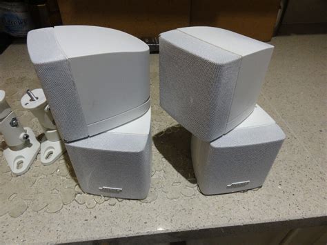 Bose Double Cube Swivel Acoustimass Lifestyle Speakers Set Of White