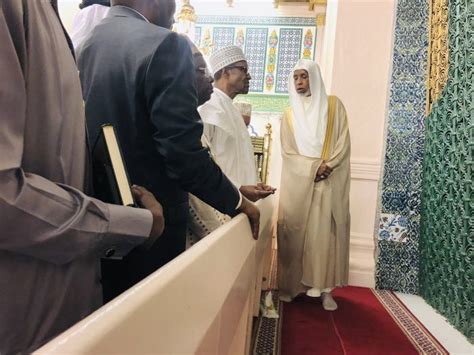 Video Photos Buhari Visits Prophet Muhammad S Tomb In Saudi P M News