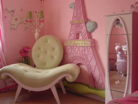 Whether you're starting with a blank canvas or looking for a statement piece to upgrade an area, it can be hard to know where to start. How To Create A Charming Girl's Room In Paris Style ...