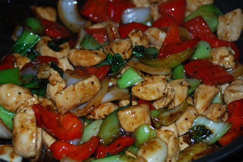 Ground meat of your choice (can be a mix of pork and beef), parsley, garlic, fresh or dried thyme, salt, black pepper, egg, cilantro, fresh ginger, chicken broth or bone broth. Healthy Chinese Recipes - Chinese.Food.com | Stuffed ...