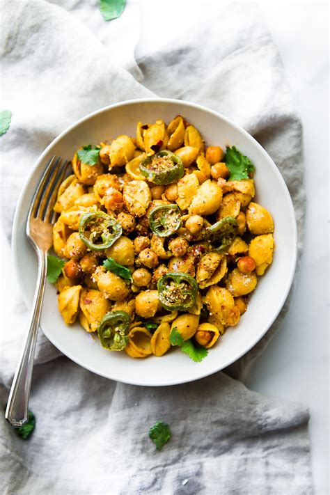 Incorporating some vegetarian meals can help lower that grocery bill before heading out to your campsite. Vegan Jalapeño Chickpea Mac and Cheese Pasta {Gluten Free}