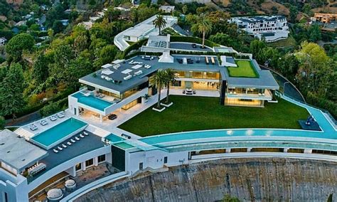 The One Worlds Most Expensive Home Has 5 Pools