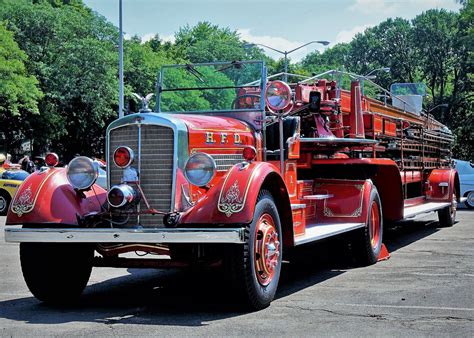 Hook And Ladder Fire Engine Fire Dept Fire Department Old Trucks Fire