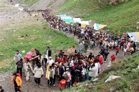 Fresh Batch Of 4 477 Pilgrims Leave Jammu For Amarnath Yatra India News India Tv