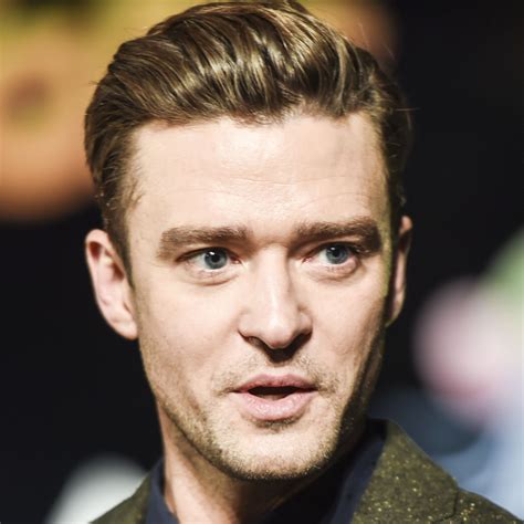 Justin timberlake started out in the mickey mouse club as a child alongside other celebrities, such as britney spears, christina aguilera and ryan gosling. Justin Timberlake - Age, Songs & Movies - Biography
