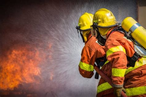 Mengenal Alat Pelindung Diri Pemadam Kebakaran Sexiz Pix