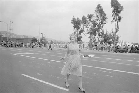 The First Winogrand Retrospective In 25 Years Live Fast Dc