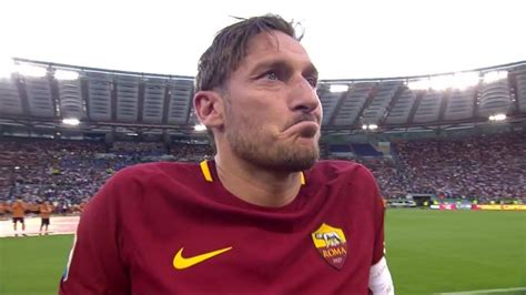 Braccio di ferro i privati vorrebbero sganciarsi da alcuni obblighi fissati dalla delibera del 2017, quella con cui i grillini. Francesco Totti, chi è: età, altezza, carriera, vita ...
