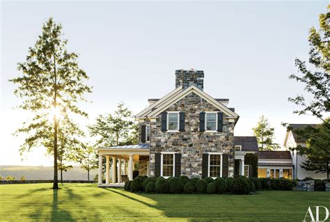 A Picturesque New York Farmhouse Embodies Historical Elegance