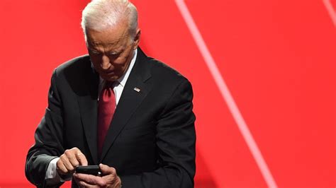 Biden Twitter Account Starts From Zero With No Trump Followers Bbc News