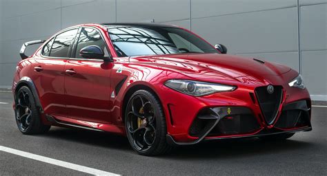 Sexy New Alfa Romeo Giulia Gta And Gtam Coming With 532 Hp Less Weight Carscoops