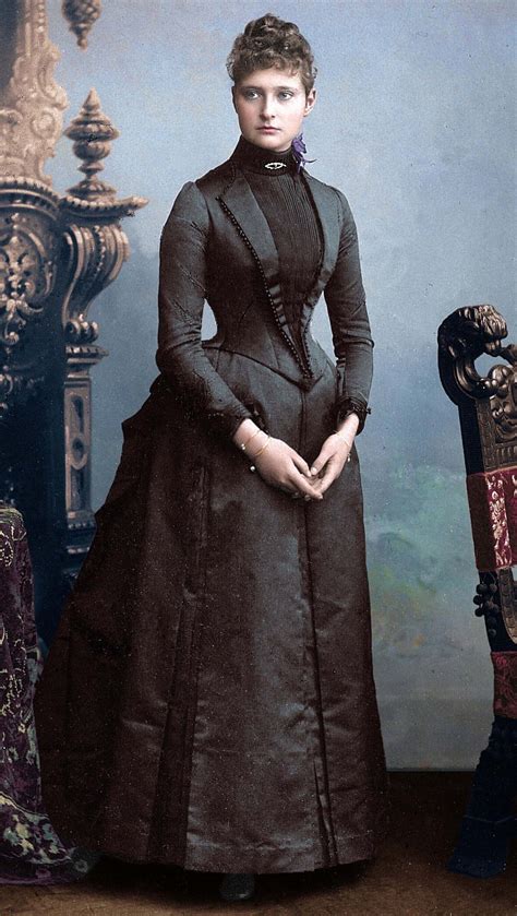 1890s fashion gothic fashion victorian fashion victorian costume 19th century fashion