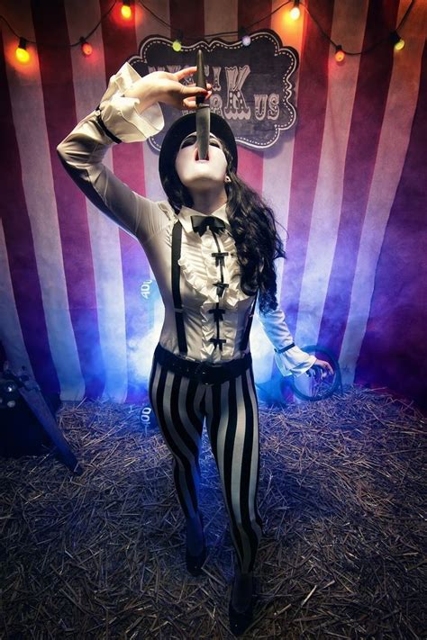 Pin By Hannah Marie On Dark Circus Circus Outfits Circus Costume
