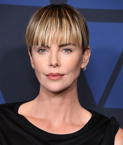 Charlize Theron Ditched Her Bowl Cut For Another Short Hairstyle Nestia