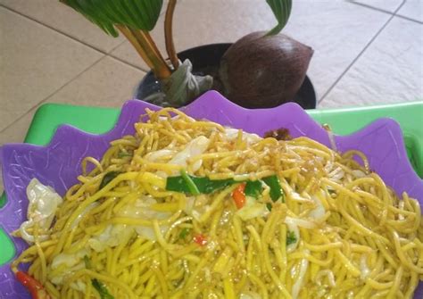 Tidak hanya digunakan untuk masakan, mie kuning juga bisa menjadi kudapan. Cara Mengolah Mie Kuning Basah - Resep Mie Aceh Basah Asli ...
