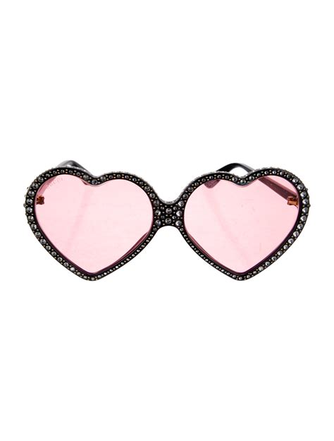 Gucci Heart Tinted Sunglasses Black Sunglasses Accessories Guc1243349 The Realreal