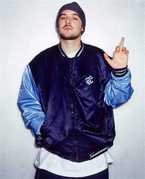 Contact kool savas on messenger. Celebrities_18_Kool-Savas-2002 - Markus Möllenberg ...
