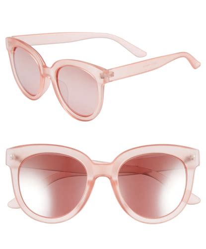 The Trendy Sunglasses That Look Good On Everyone Shefinds