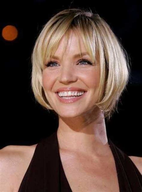 20 Short Haircuts For Oval Face All About Short Hairstyles