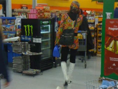 What You Can See In Walmart Part 9 78 Pics