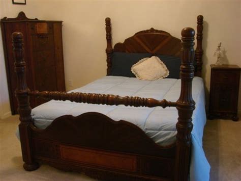 Here's how to do it right. 1930s NC Bedroom Set | My Antique Furniture Collection