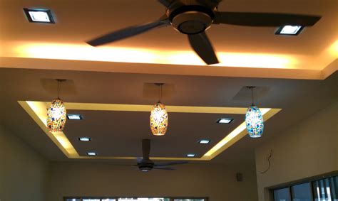 Homeowners also have the option of adding decorative elements, such as plaster or wooden cornices to the sides, or a ceiling rose in the centre of a. Lucky Tulip: My Plaster Ceiling *Updated*