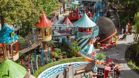 Tivoli Gardens In Copenhagen Denmark Reviews Best Time To Visit