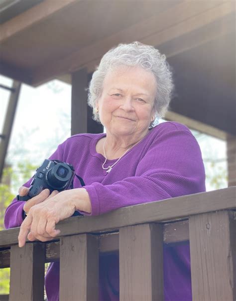 Sharon Marie Schweer - Linnemann Funeral Homes