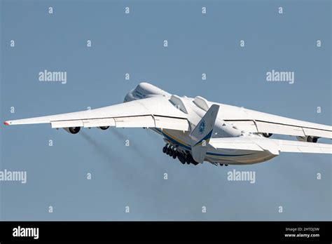Antonov An 225 Mriya Das Größte Flugzeug Der Welt Das In Der Ukraine