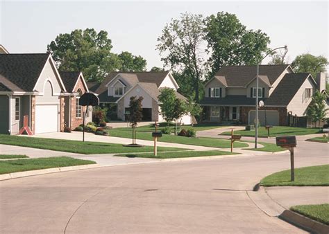 Best Places To Live In Iowa [2022]: Based On Crime, Home Prices, and