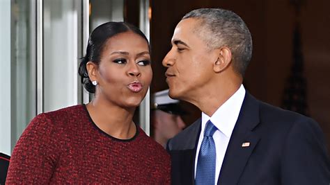 Michelle Obama Side Eyeing Melania Trump Is Inauguration Days Best Meme