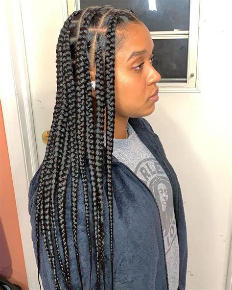 Large Knotless Box Braids With Beads