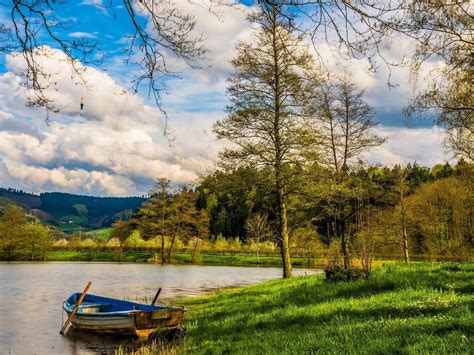 Boat Wallpaper Background - HD Wallpaper Background